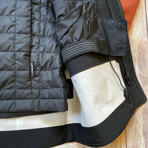 The North Face Men’s Alligare Triclimate Jacket - Picture 8 of 11